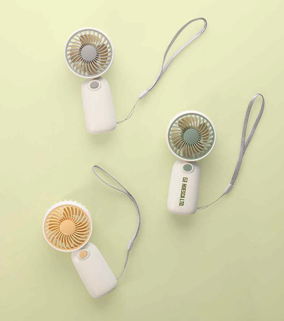 乾電池式ハンディファンの画像1枚目