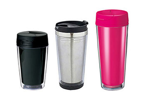 様々なタイプの無地のタンブラー