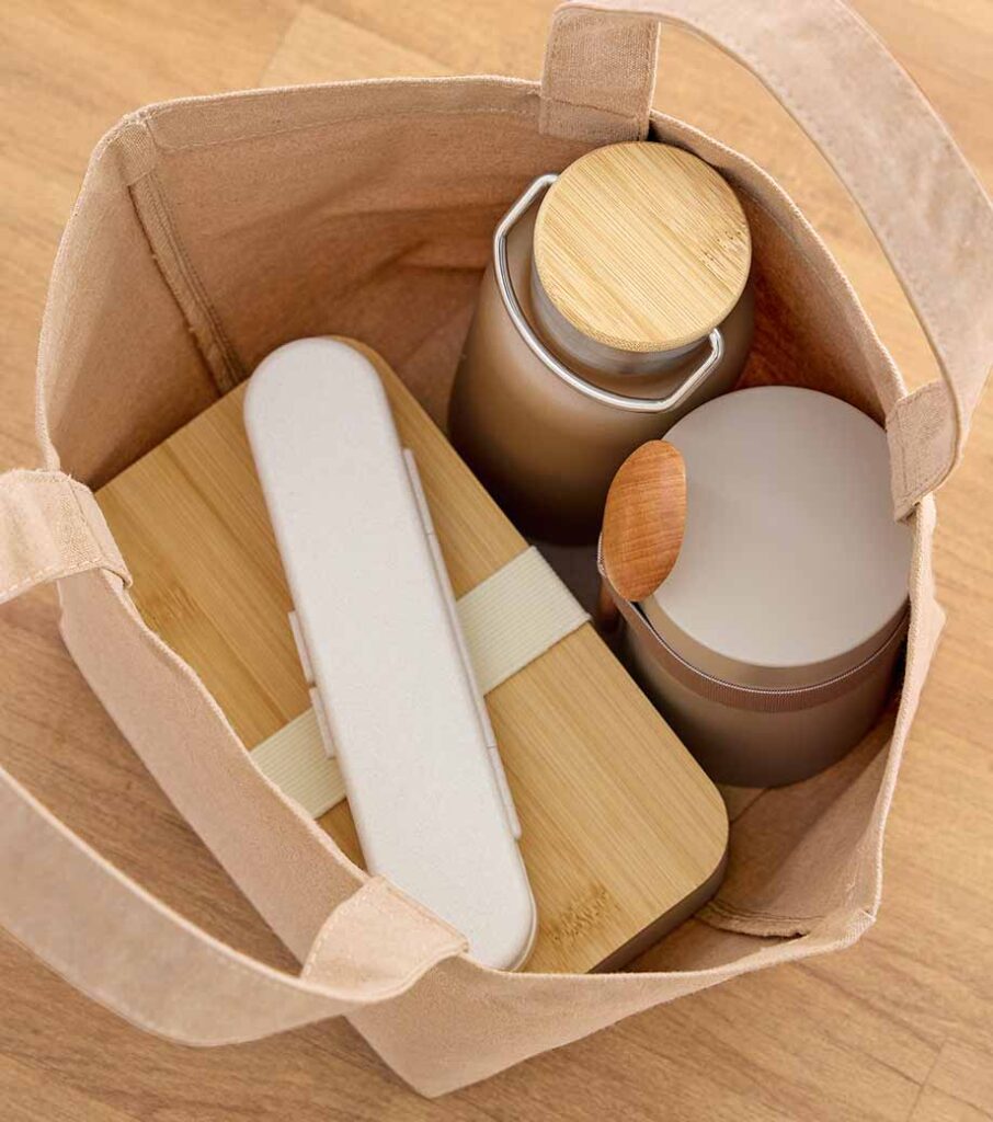 マチ付きは荷物をすっきり収納できる