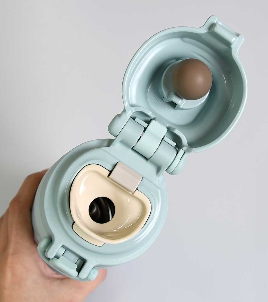 サーモス 真空断熱ケータイマグ 0.55L(JOS)使用イメージ