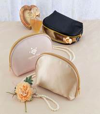 サティーナ/オーバルポーチ