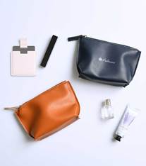 レザー調エコポーチ